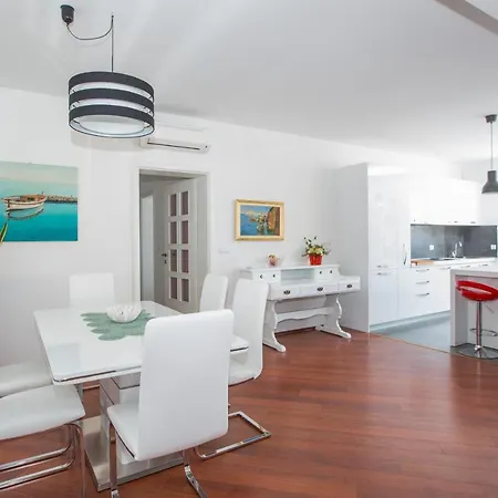 73 Stairs * Dubrovnik