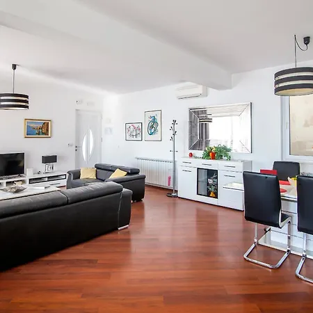 73 Stairs * Dubrovnik