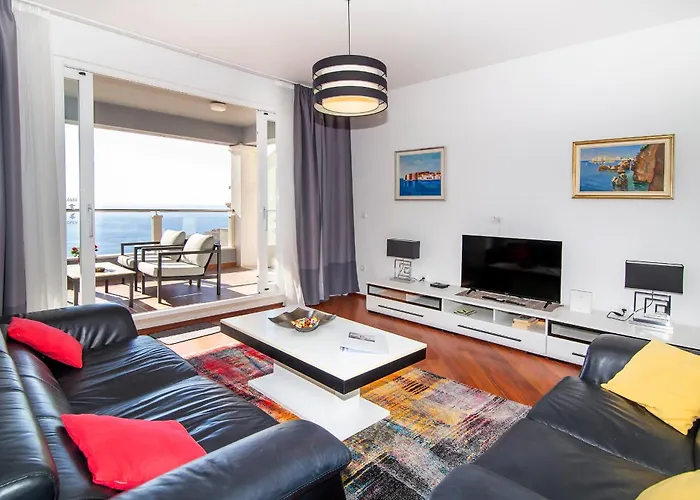 73 Stairs דוברובניק