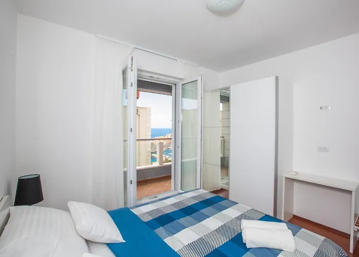 73 Stairs Appartement